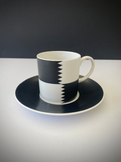 VINTAGE SUSIE COOPER HERALDRY CUP AND SAUCER
Vintage Susie Cooper coffee cup and saucer in the black and white 'Heraldry' pattern, her design for Wedgwood between 1960 - 1969. Made in Bone China, a porcelain that's lighter, more delicate and translucent compared to standard porcelain.
In beautiful condition with no cracks or chips.
Perfect to display or use as a photo prop.
Width of saucer: 14 cm / 5+1/2"
Height of cup: 6.5 cm / 2+1/2"
Width of cup: 6.5 cm / 2+1/2"