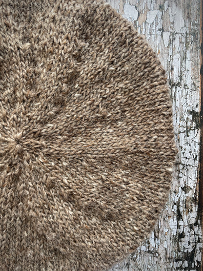 Hand Knitted Wool Beret Dark Oat + Dark Chocolate

Beautifully hand knitted beret in Icelandic pure wool, perfect for keeping your head warm on cold days, knitted in dark oat heather, with a dark chocolate brown ribbed band that gives the hat a snug fit.

SIZE: adult.

DIAMETER: 11+1/4" / 28.5 cm.

CARE: hand wash or machine wash on wool cycle at 30 degrees, dry flat, do not tumble dry.